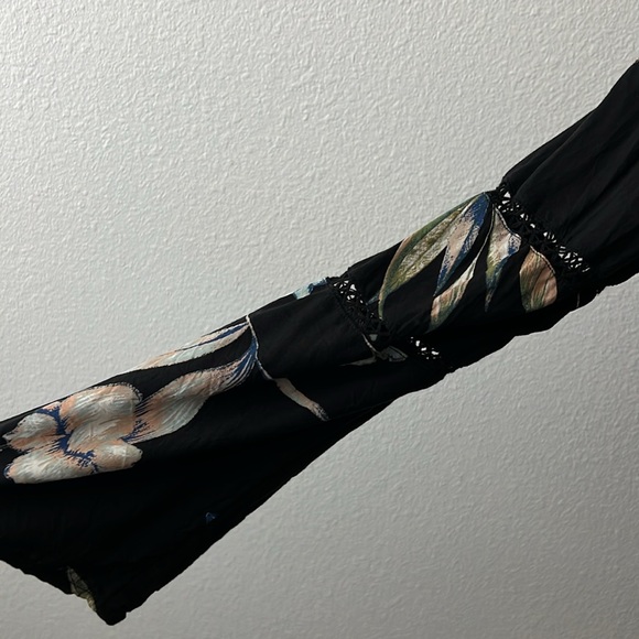 Roxy Floral Long Sleeve Blouse - Size Large - Picture 5 of 12